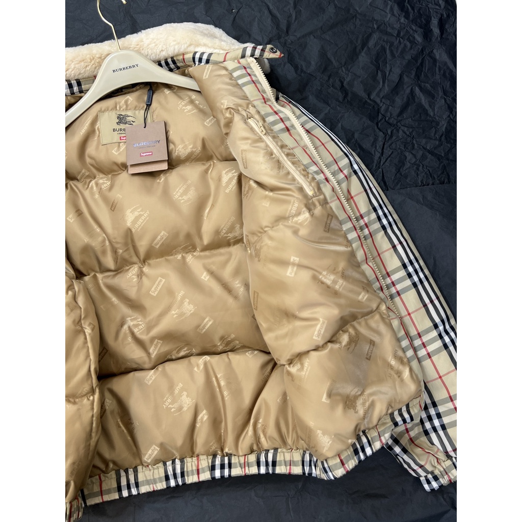 Áo khoác phao nữ phối lông hạ tiết kẻ sọc cổ điển thời trang cao cấp Burberry BBR