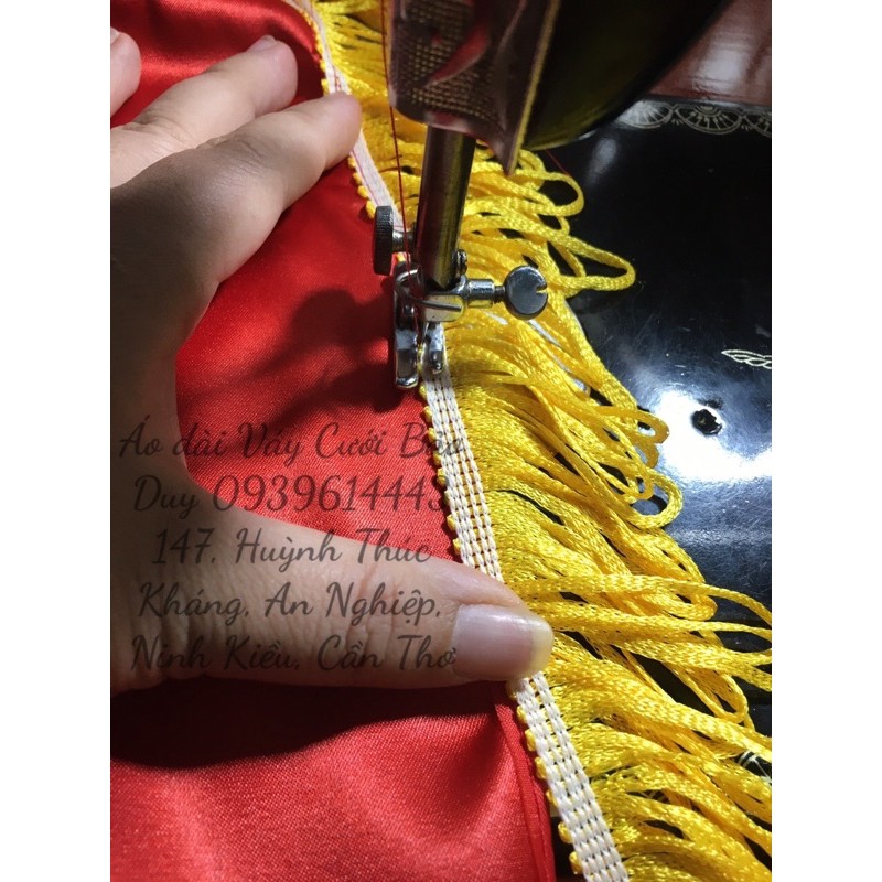 Khăn nhung đỏ cắt băng khánh thành