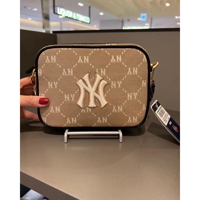 - Túi Monogram MLB chính hãng mẫu mới