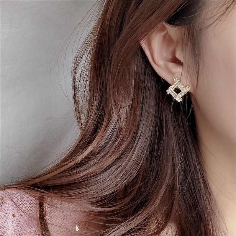 SALE CHẠM ĐÁY 💖Có Ảnh Thật💖  Bông tai đính đá hình thoi Hàn Quốc| Khuyên tai đẹp 2021- Wink Accessories L1AS11