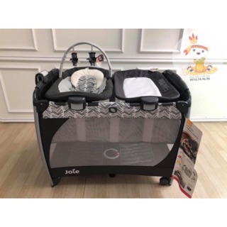 🔥 Giường nôi cao cấp Joie Excursion Change & Bouncer ( In the Rain - Astract Arrow)