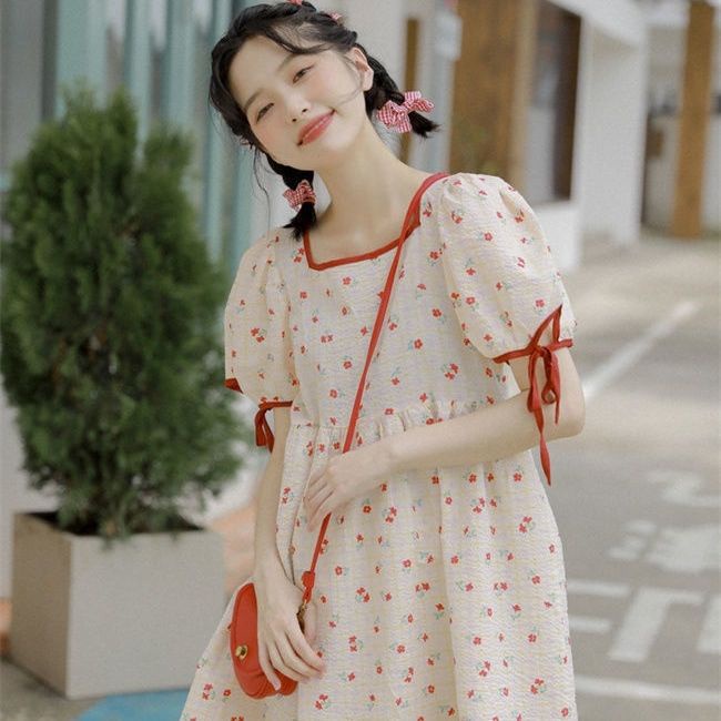 Đầm Tay Phồng Cổ Vuông Họa Tiết Sọc Caro Phong Cách retro