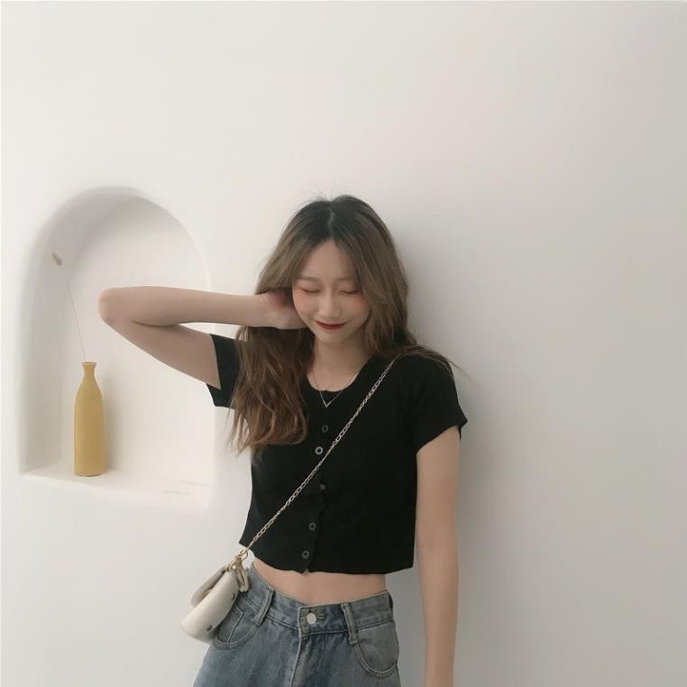 [Mã FAMARAL1 giảm 10K đơn 50K] Áo Croptop nữ Tay ngắn ôm body khóa cúc, Croptop Nữ Tay ngắn Ulzzang, Áo thun ôm nữ | BigBuy360 - bigbuy360.vn