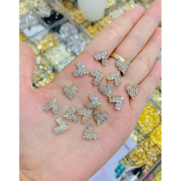 Đá tim gắn móng tay - phụ kiện nail