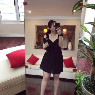 Váy nhúm ngực