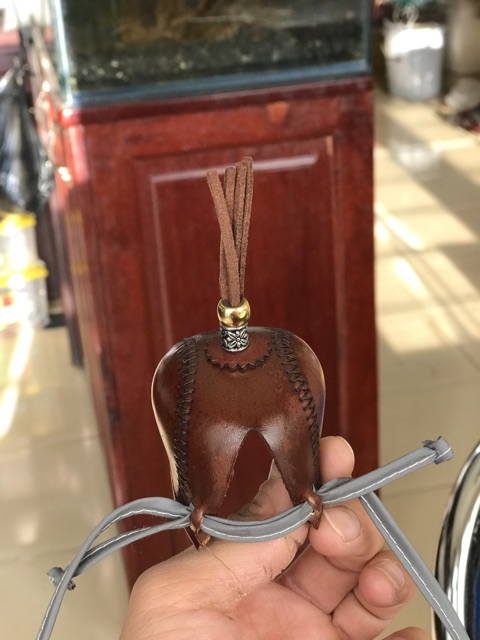 Mũ trùm chim  da bò nhuộm màu cao cấp cho tất cả dòng chim kích thước trung bình trở xuống.