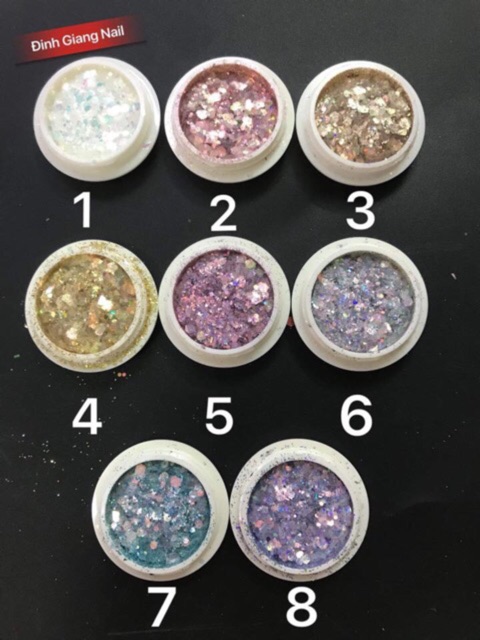 Kim tuyến có 8 màu