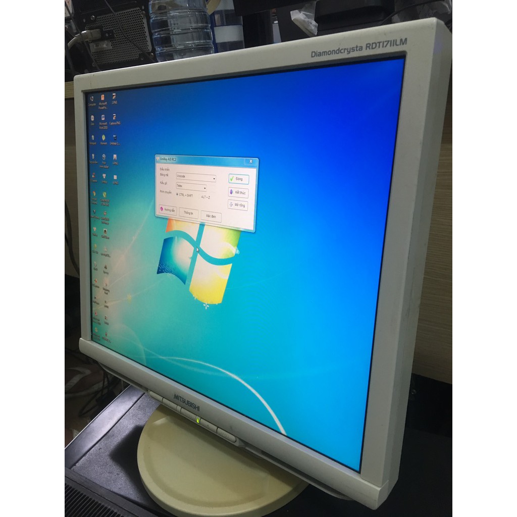 Màn hình Misubishi 17in nguyên bản thanh lý văn phòng | BigBuy360 - bigbuy360.vn