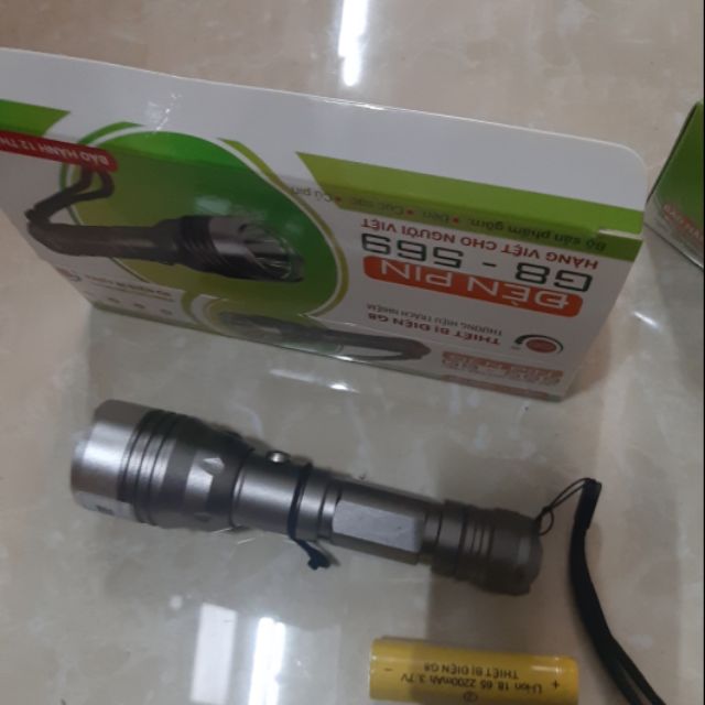 Đèn cầm tay siêu sáng G8