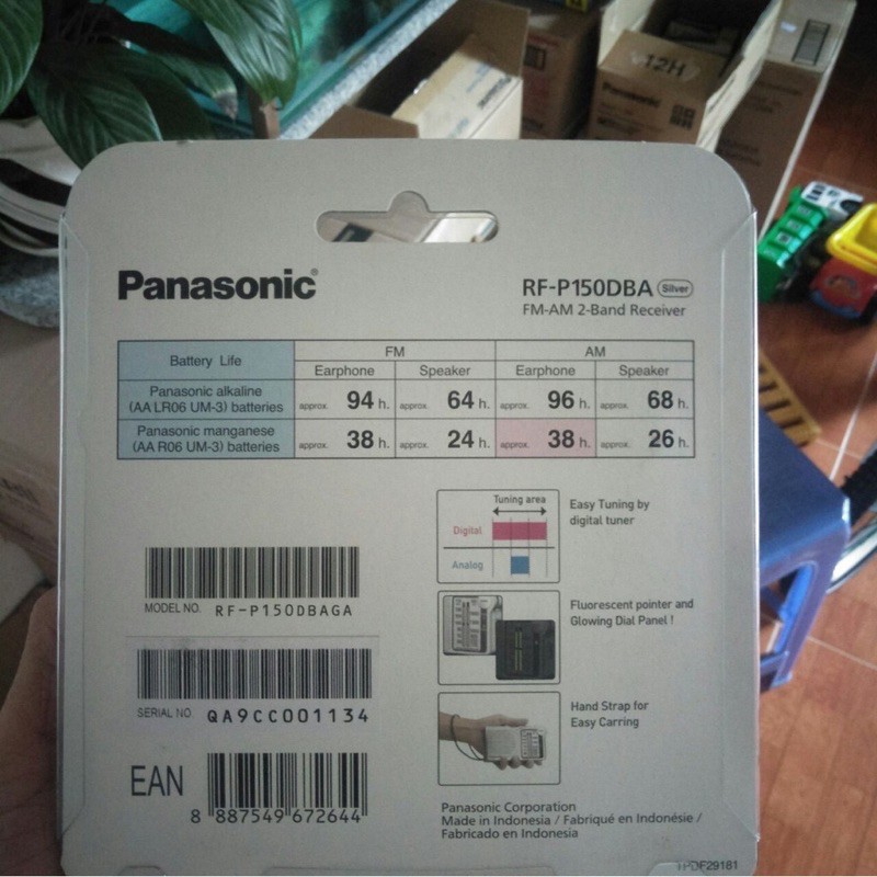 Đài Radio FM/AM Panasonic RF-P150DBA Vỉ 1 chiếc kèm 2 viên pin