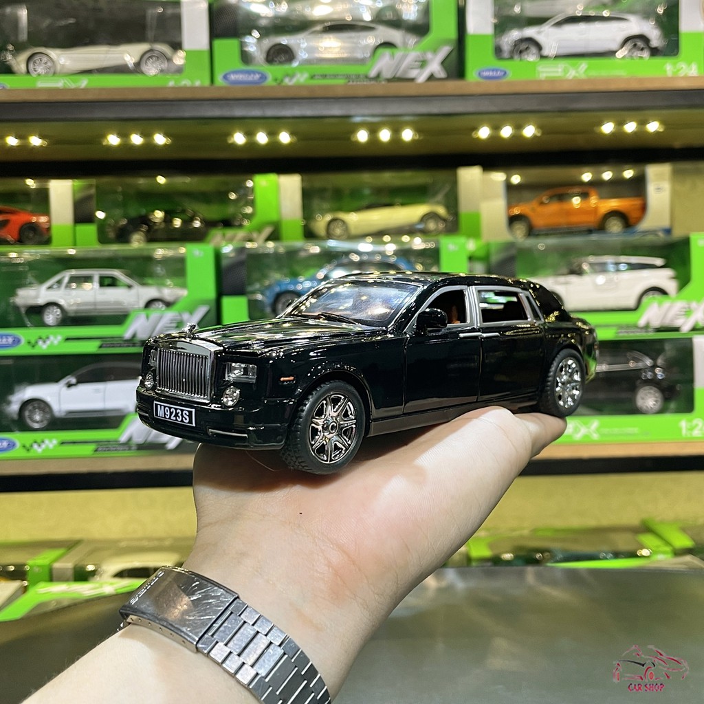 Xe mô hình sắt chất lượng Rolls-Royce Phantom tỉ lệ 1:24 màu đen