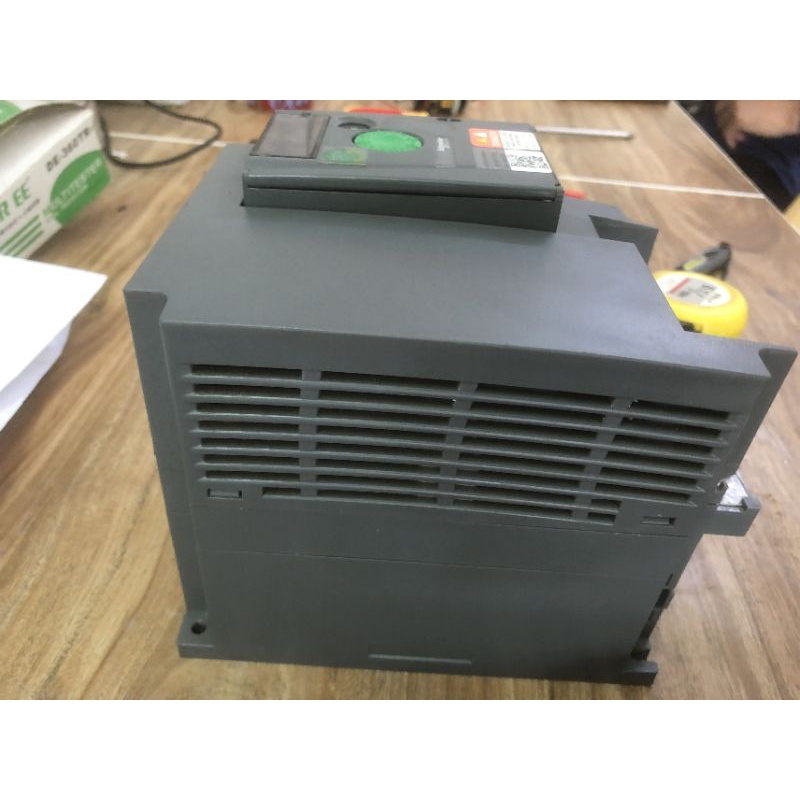 Biến tần Schneider atv310 4kw 380V