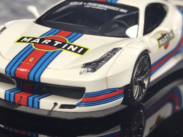 Xe Mô Hình Ferrari 458 Italia Racing Limited 299pcs 1:64 Scale Mini ( Martini )