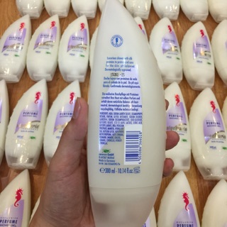 Sữa tắm cá ngựa của Đức
