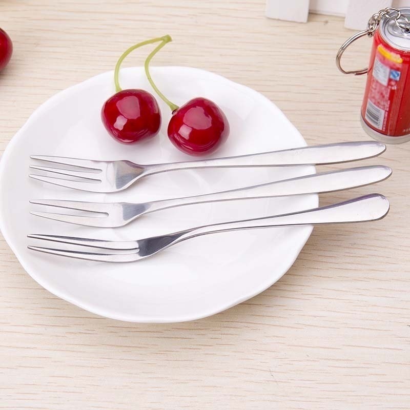 Nĩa ăn trái cây chất liệu thép không gỉ tiện dụng cho nhà hàng