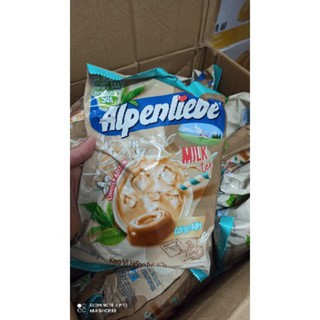 1 cái kẹo Alpenliebe Hồng Trà Sữa