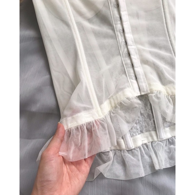 Áo corset ren trắng 2hand