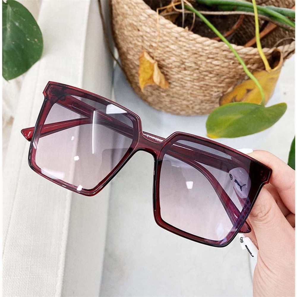 Kính Mát Gọng Vuông Phong Cách Vintage Oversize