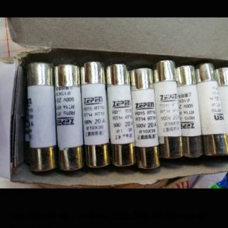 10 Cầu chì sứ 10x38 loại 20A