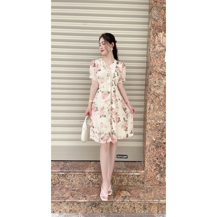 ĐẦM HOA HỒNG CHIẾT LY NGỰC