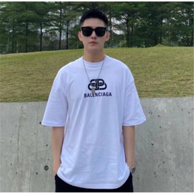 Áo Thun Tay Ngắn Cổ Tròn In Họa Tiết Thời Trang Cho Nam Và Nữ