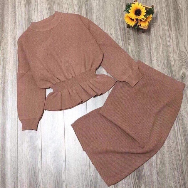 Set váy len đồ bạn Hằng