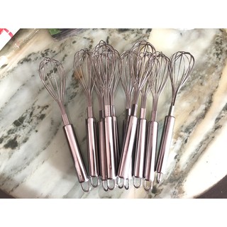 Dụng cụ đánh trứng