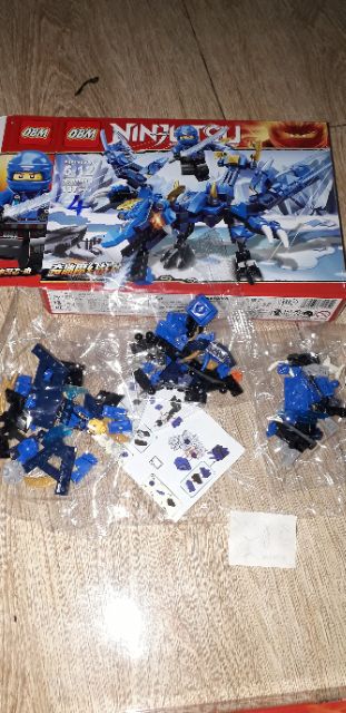 Lắp ráp 1 hộp LegoNinjutsu Rồng 99508 có nhiều chi tiết
