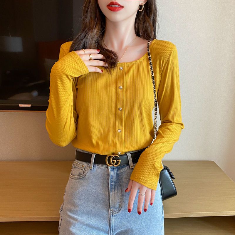 Áo thun nữ nhiều cúc cổ vuông dễ thương