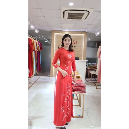 Áo Chất Tằm 2 Tà Thêu Hoa - Dài Màu Đỏ, Aó Dài Nhà Tấm - Mã CT15