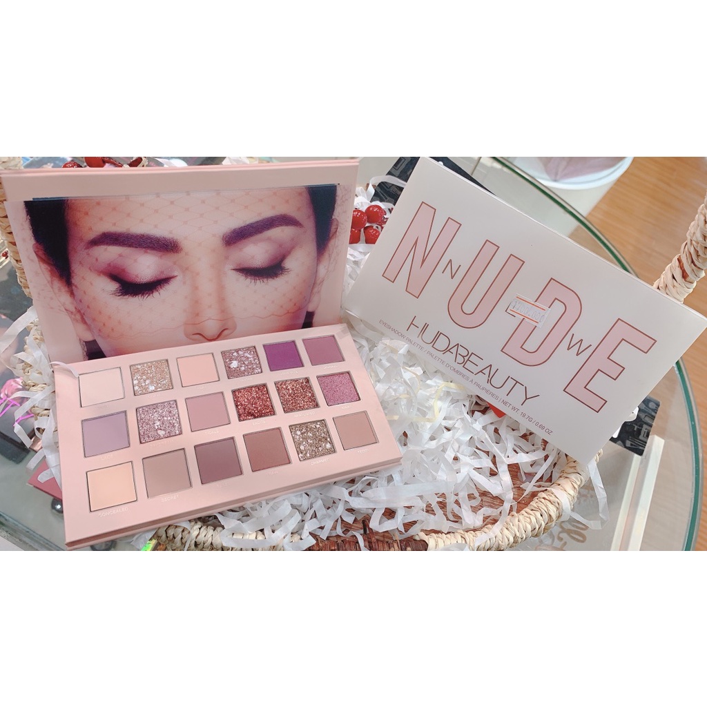 Bảng Phấn Mắt 18 ô Huda Beauty The New Nude Eyeshadow Palette