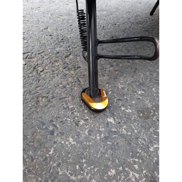 Ốp chân chống Vespa