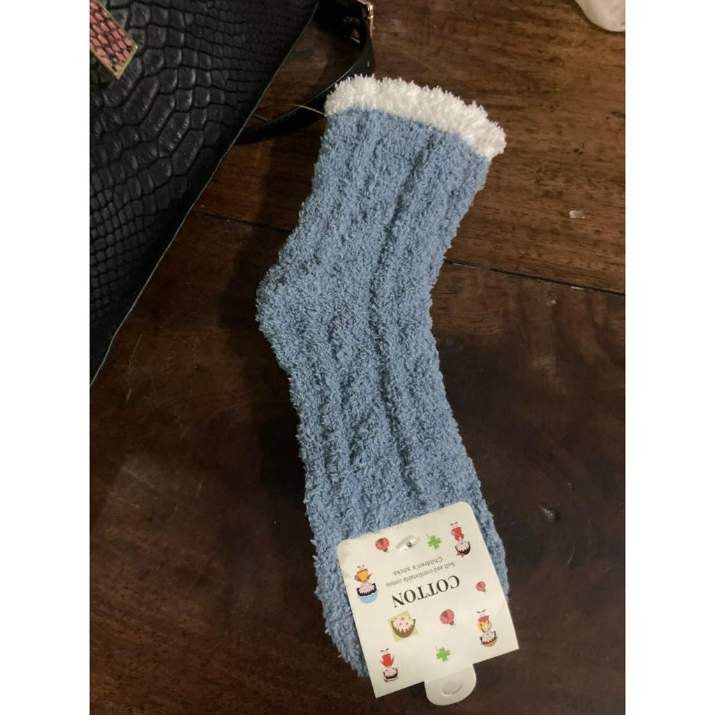 Vớ lông ủ kem - giao màu ngẫu nhiên