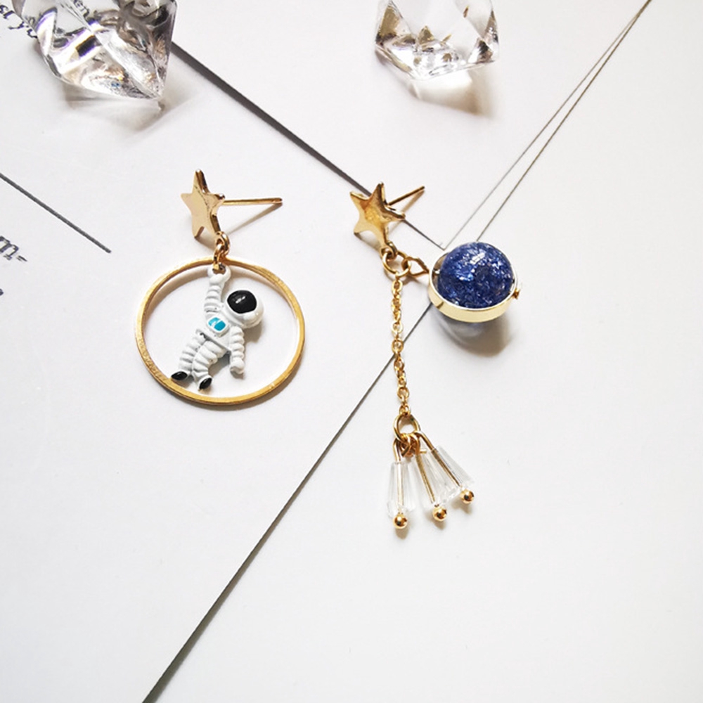 Khuyên tai mặt trăng và ngôi sao