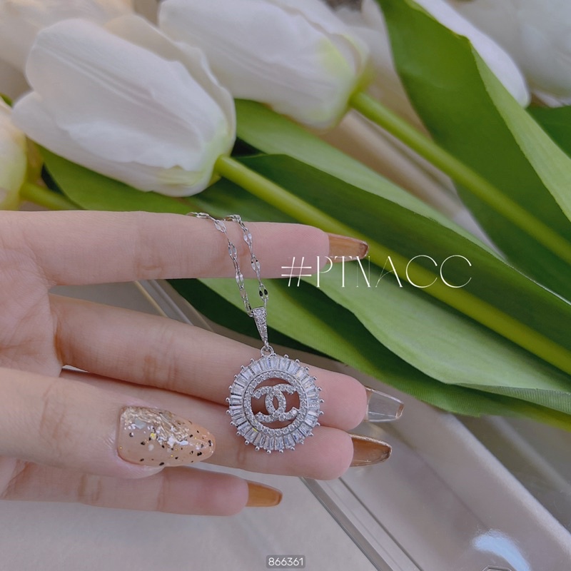 Dây chuyền, vòng cổ mặt tròn logo thương hiệu đính đá paguet .PTNACC.