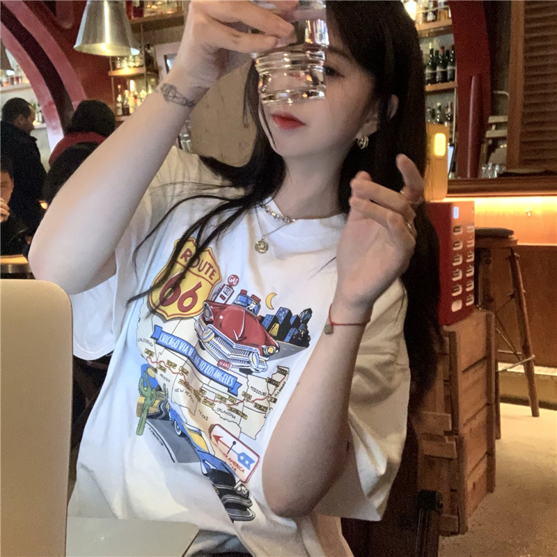 Áo thun dáng rộng tay ngắn in hình xe hơi thời trang cho nữ