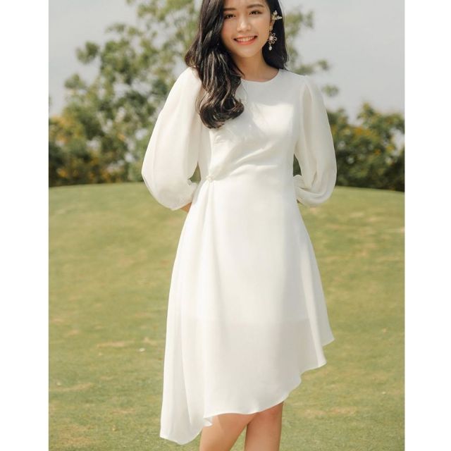 Đầm lụa lệch tà đính ngọc thanh lịch