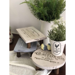 Đôn gỗ 4 chân dùng để trang trí hoặc kê đồ decor, kê chậu cây