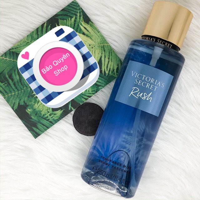 Xịt thơm toàn thân tông nước hoa Victoria's Secret - Rush - Fragrance Mist 250mL