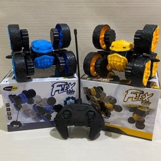 Xe điều khiển xoay đa chiều 360 độ (tặng pin remote)