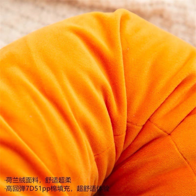 Gối trang trí thắt nút hình Quẩy vải nhung lụa nhiều màu cá tính decor