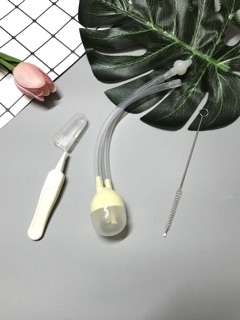 Dụng Cụ Hút Mũi Thủ Công Cho Bé