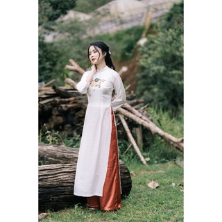 Minx - áo dài tơ thêu tay bạch ngọc