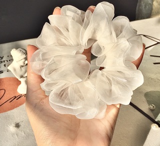 Scrunchies Lưới sọc trắng