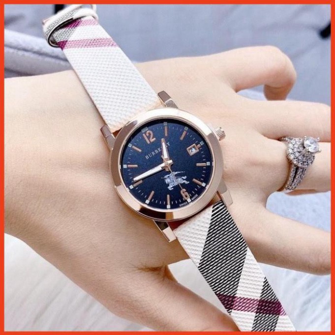 Đồng hồ nữ Burberry dây da mềm, họa tiết cực xinh  - Bảo hành 12 tháng
