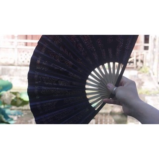 Quạt sừng giấy dó châm kim