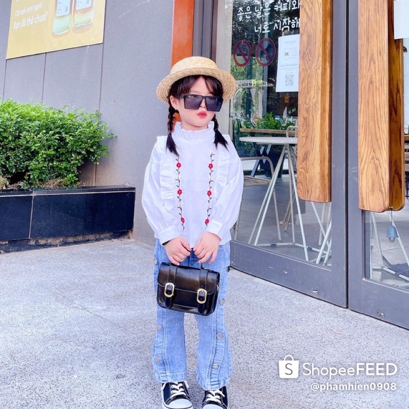 SET ÁO SƠ MI CÁCH ĐIỆU KẾT HỢP QUẦN JEAN LOE THỪOI THƯỢNG