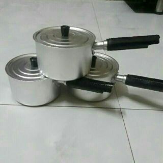 Nồi quấy bột cho bé bằng nhôm