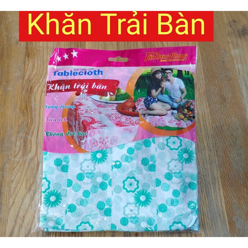 Khăn trải bàn ăn nilon dùng 1 lần Tân Hưng Phong - Túi 10 khăn cỡ 120x150cm