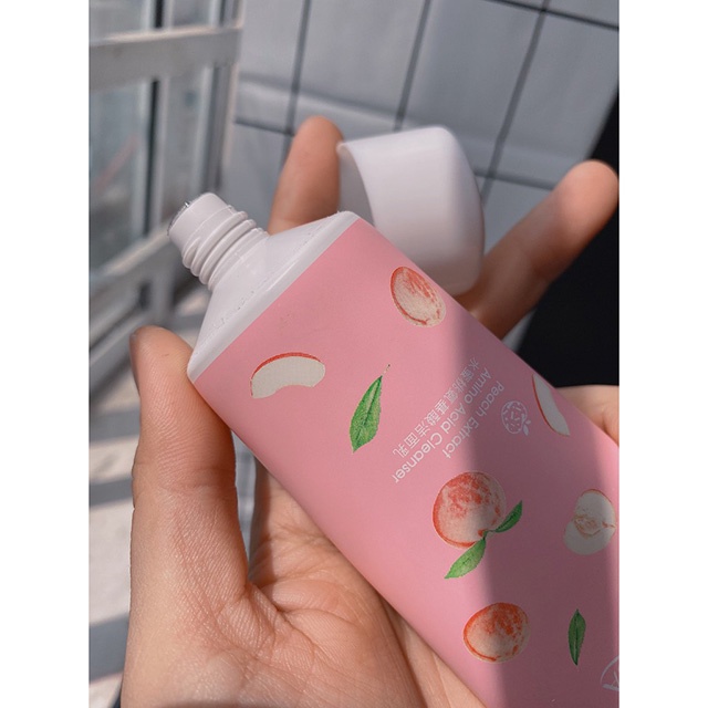 Sữa Rửa Mặt Đào Bioaqua Giúp Da Sạch Sâu, Trắng Sáng, Thu Nhỏ Lỗ Chân Lông Peach Exract Amino Acid Cleanser 100gr
